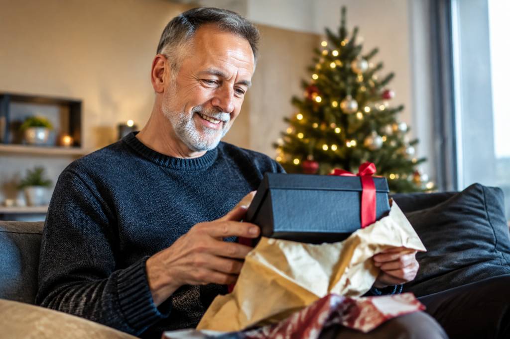 Weihnachtsgeschenk mann: praktische und persönliche Geschenkideen für Männer ab 50